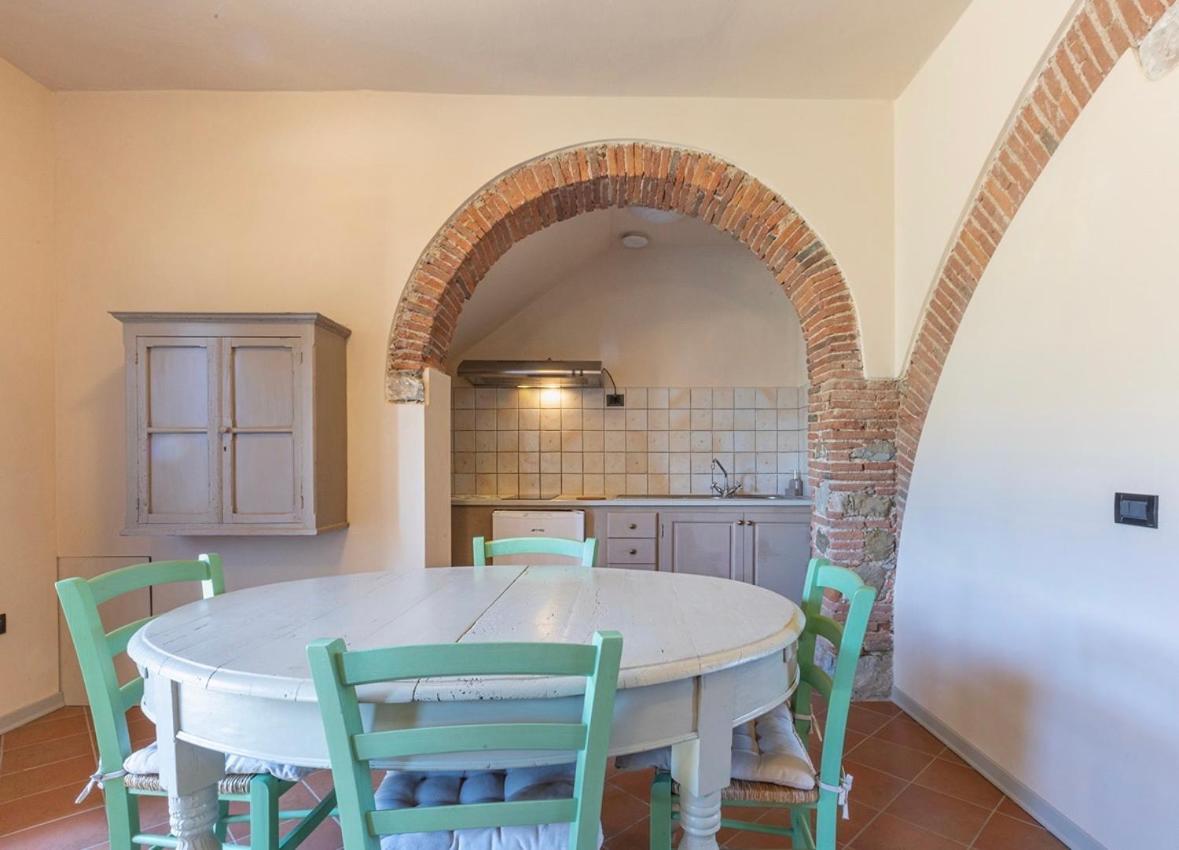 Agriturismo Il Ghiaccio 苏韦雷托 外观 照片